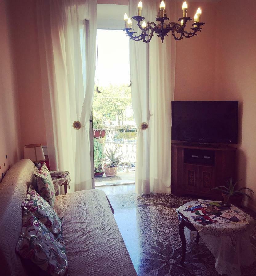 Appartamento In Centro Zona Fiera,Davanti Al Galliera Genova Esterno foto
