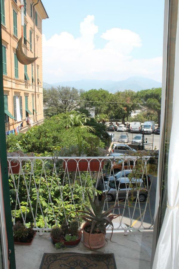 Appartamento In Centro Zona Fiera,Davanti Al Galliera Genova Esterno foto