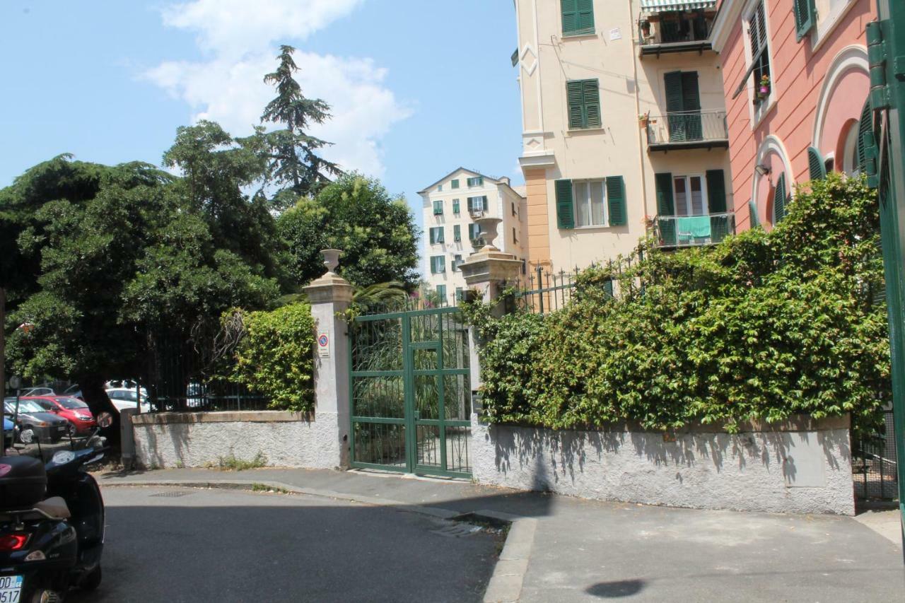 Appartamento In Centro Zona Fiera,Davanti Al Galliera Genova Esterno foto