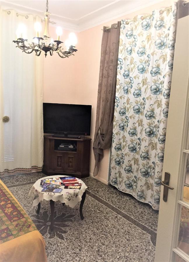 Appartamento In Centro Zona Fiera,Davanti Al Galliera Genova Esterno foto