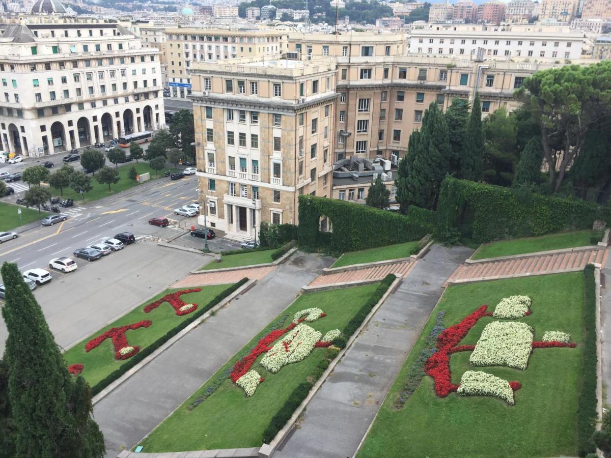 Appartamento In Centro Zona Fiera,Davanti Al Galliera Genova Esterno foto